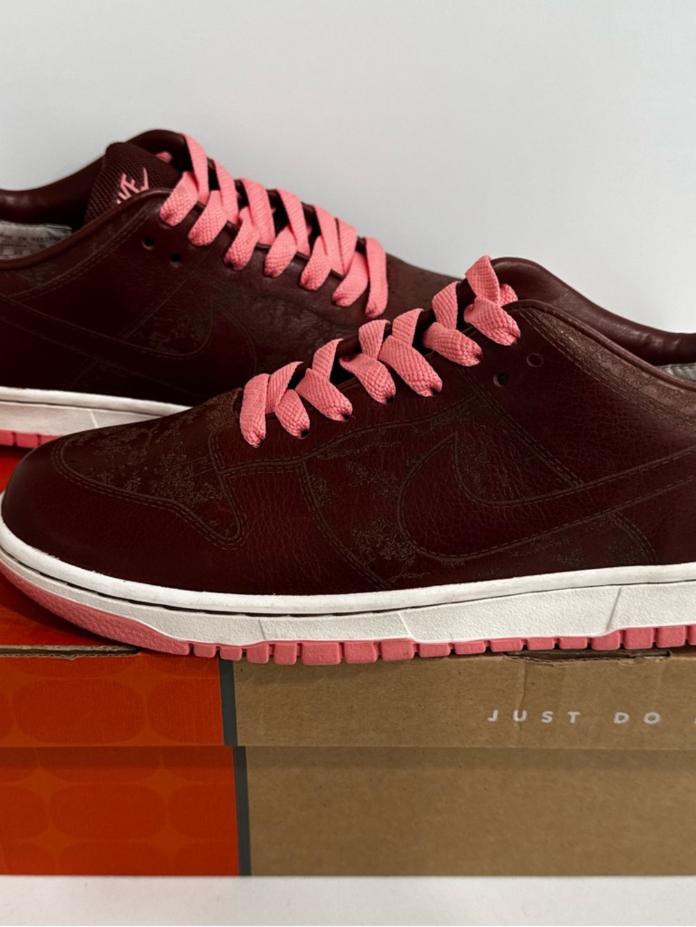 Nike Dunk Low Brown/Pink size 7.5